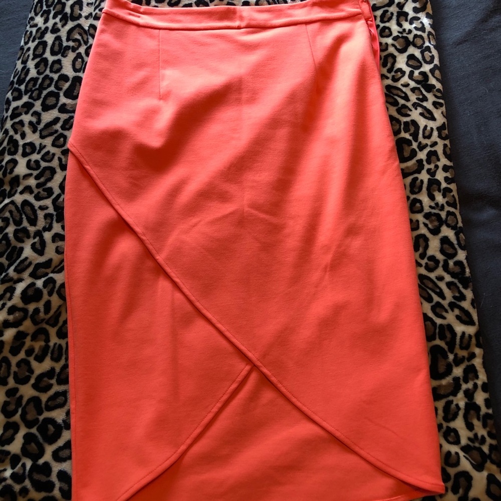 Banana Republic coral tulip skirt